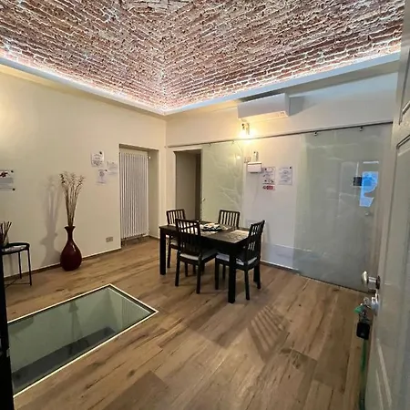公寓 Con Vasca Jacuzzi E Sauna In Piazza Statuto With Ac